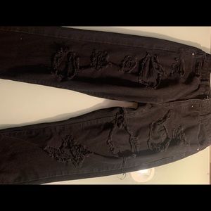 Black ripped mom jeans